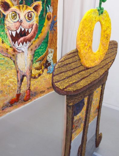 背景と顔はめパネル（側面）